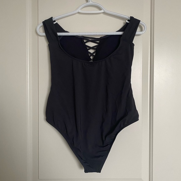 *2/$50* Billabong Sol Searcher One-piece swimsuit - Picture 4 of 7